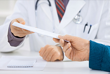 Мы временно приостановили выдачу медицинских карт из архива