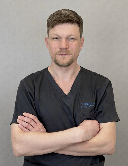 Устинов Владимир Геннадьевич