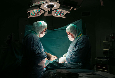 Хирурги «Скандинавии» успешно провели сложную операцию: устранили грыжу пищеводного отверстия диафрагмы, пупочную и паховую грыжу