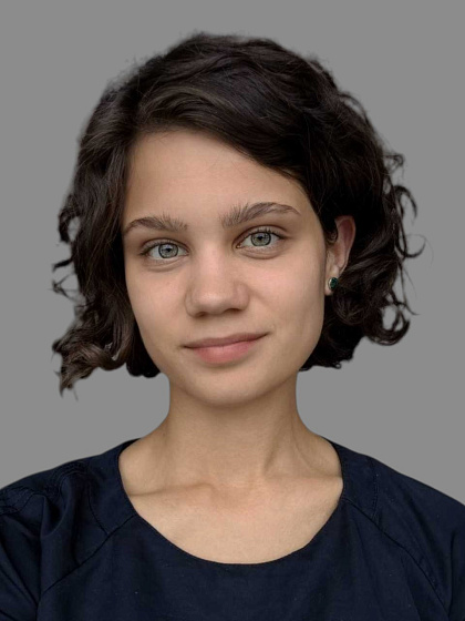 Лебедева Алёна Олеговна