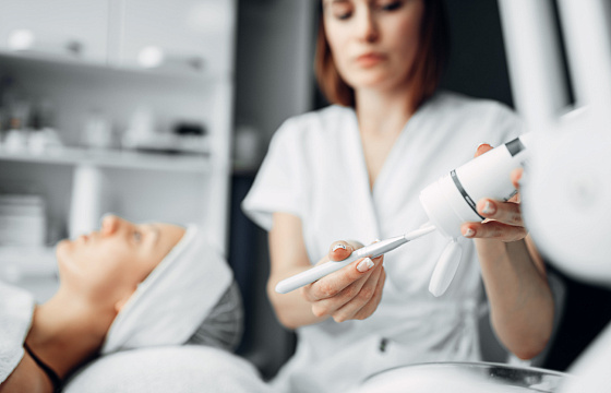 30 апреля и 1 мая: минус 20% на услуги косметологии